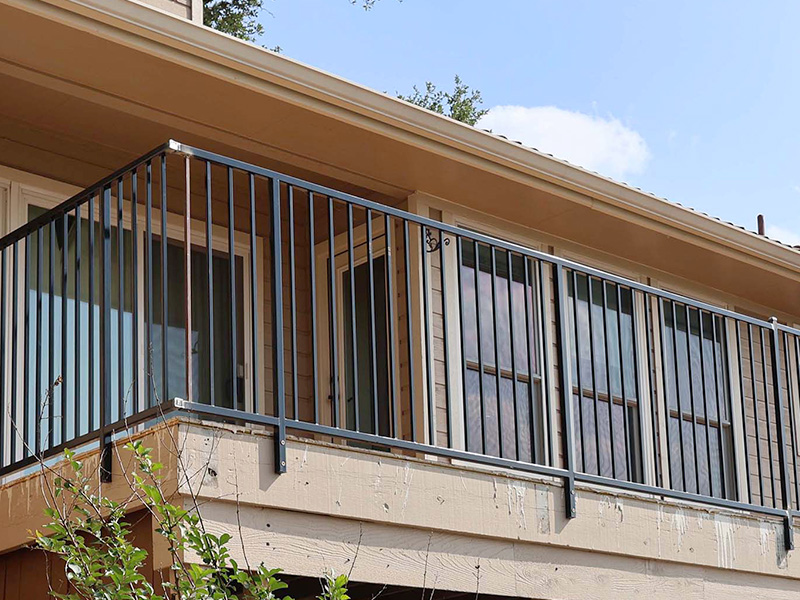 aluminum railing installation company in the San Antonio Texas area.