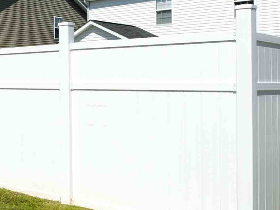 Commercial Vinyl fence company in the San Antonio Texas area.