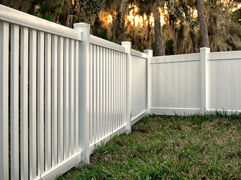 Residential Vinyl Fence Company In San Antonio Texas