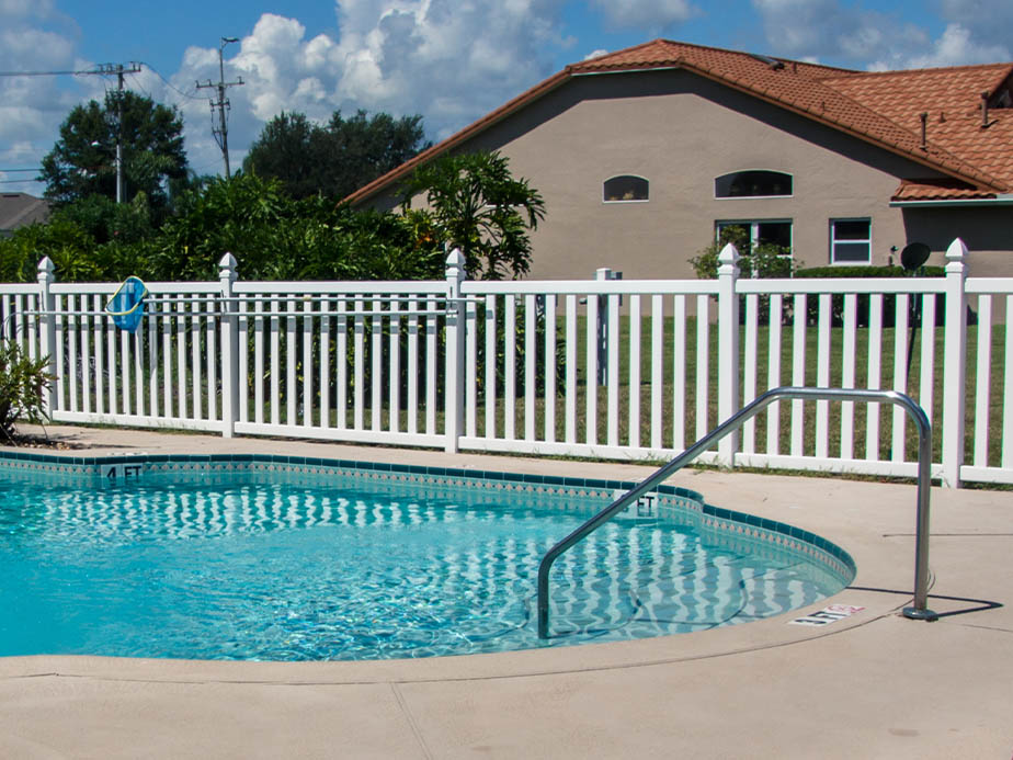 Vinyl pool fencing in San Antonio Texas