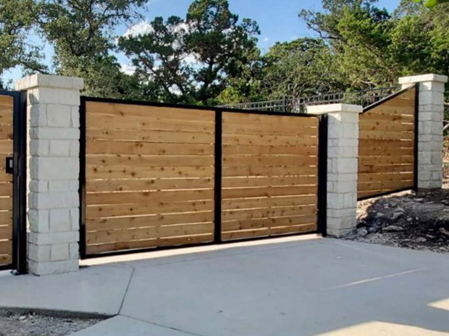 Bulverde Texas residential fencing